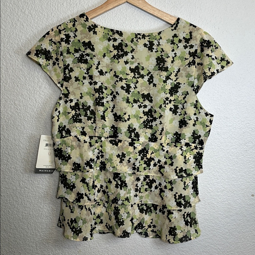 NEW Emma James Green Floral Top Tiered Ruffle Blouse Button Up Womens 12 - Picture 2 of 7